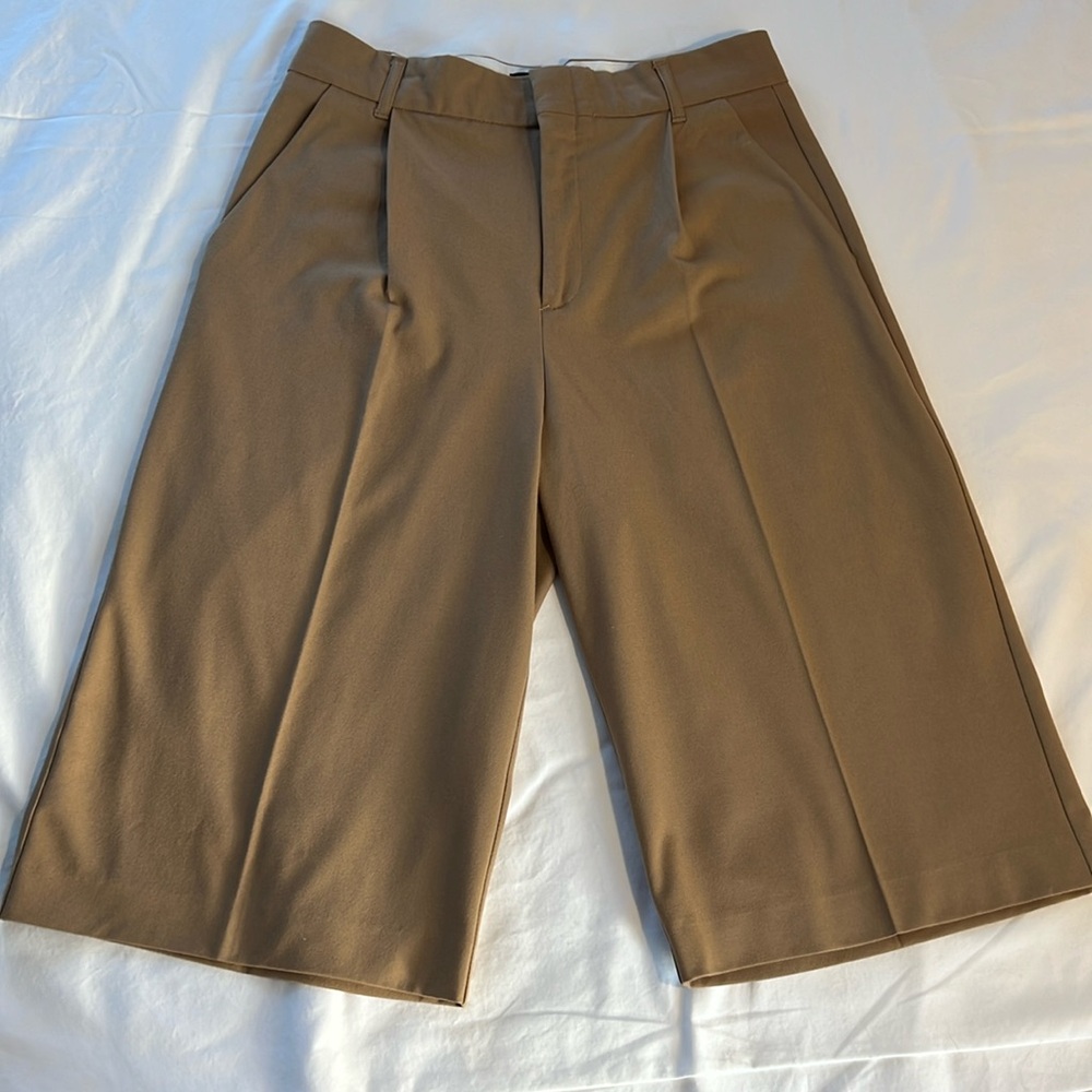 Zara woman Bermuda’s short